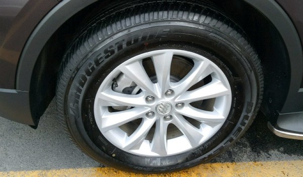 昂科威s轮胎规格 轮胎尺寸是多少(245/45 r20)
