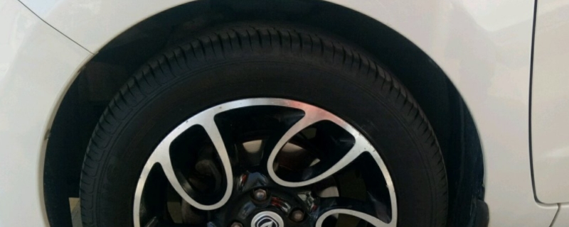 长安汽车显示轮胎异常