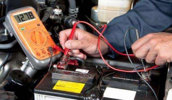 电瓶亏电怎么恢复电量 电瓶亏电怎么补起来(三种恢复电量法)