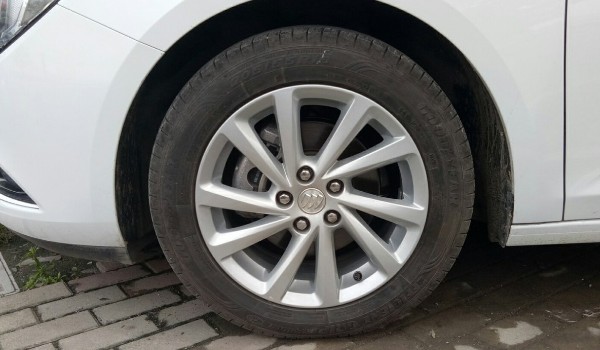 别克威朗轮胎型号 别克威朗轮胎尺寸是多少(205/55 r16)