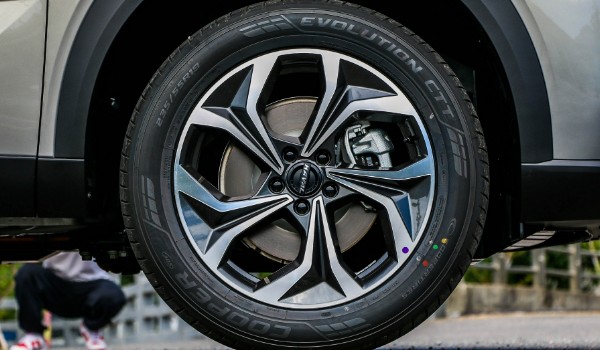 哈弗神兽轮胎尺寸 轮胎型号是多少(235/55 r19)
