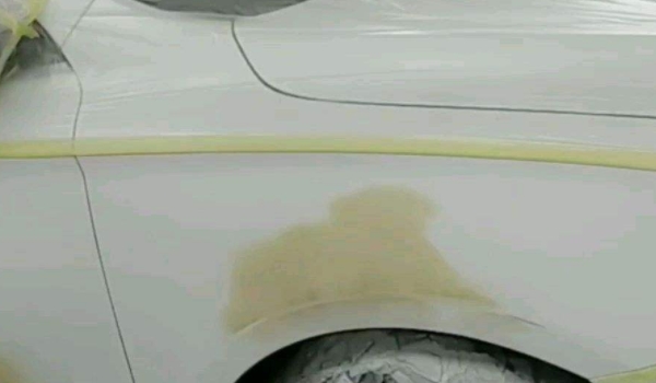 汽车喷完漆后多久可以洗车