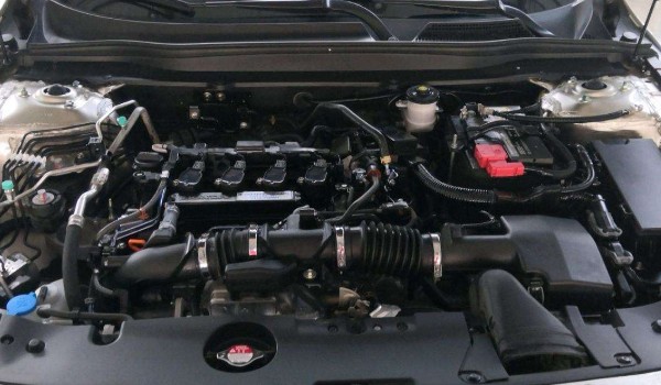 英仕派是什么发动机 采用两种发动机配置(2.0L+1.5T)