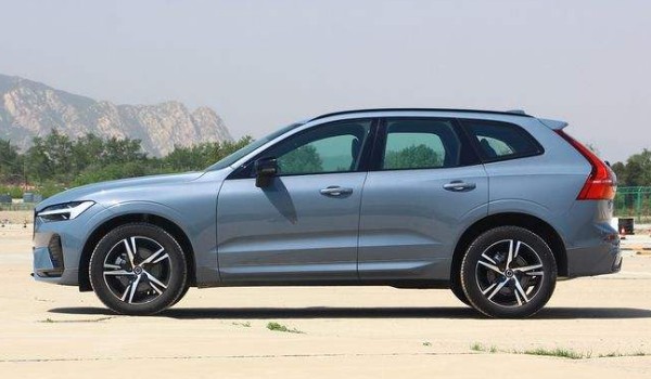 沃尔沃xc60报价及图片 2022款沃尔沃xc60仅售33万