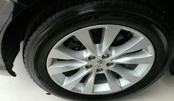 丰田威飒轮胎什么型号 威飒轮胎型号尺寸(225/55 r19)