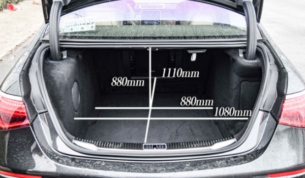 奔驰s级车身尺寸是多少 奔驰s级后备箱尺寸多少（常规容积550L）