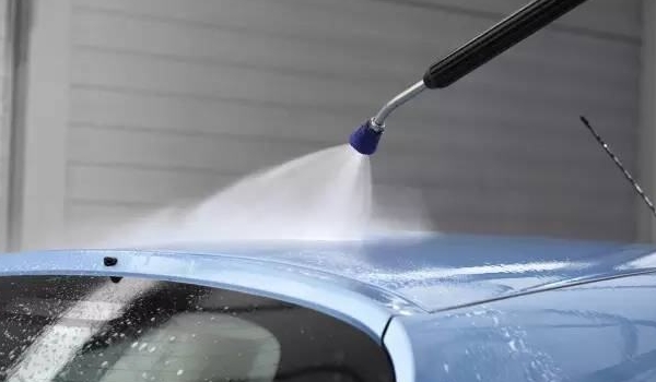 冬天洗车对车有伤害吗
