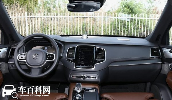 沃尔沃xc90油箱容积 油箱容量80L(百公里油耗10.2L)