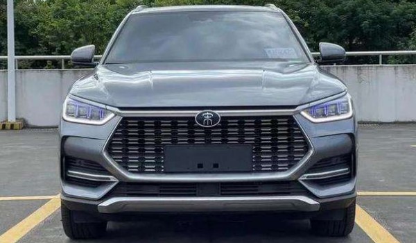 比亚迪宋油电混合价格2021款suv 2021款宋仅售6万(宋pro混动版售价13万)