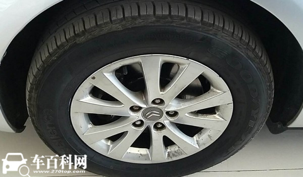 雪铁龙c5轮胎型号规格 雪铁龙c5的轮胎型号是多少(225/55 r17)