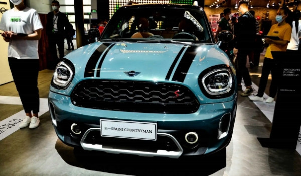 mini countryman价格及图片 2022新款售价24万起（落地最低28万）