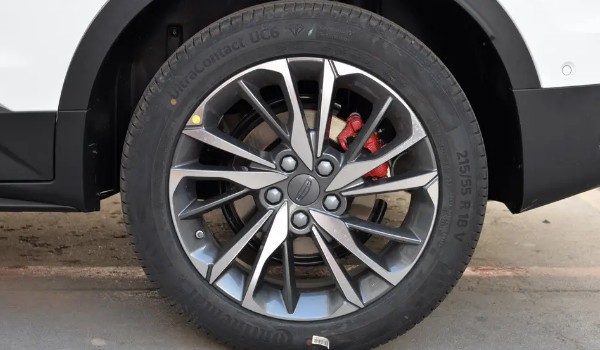 吉利缤越轮胎尺寸 新车轮胎尺寸为215/55 r18