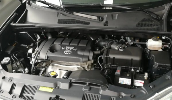 丰田汉兰达的发动机怎么样 动力十分充沛(搭载2.5L四缸发动机)