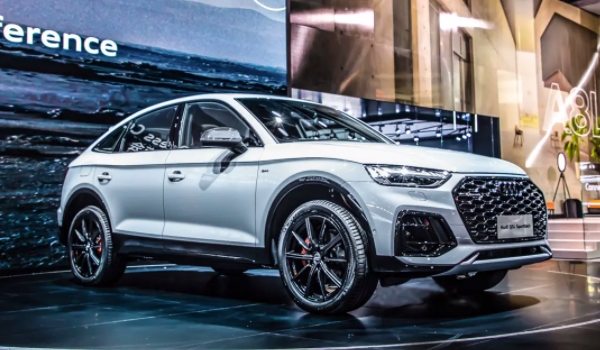 奥迪Q5L Sportback是什么发动机 采用2.0升涡轮增压发动机（百公里加速6.8秒）