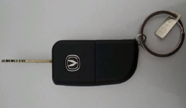 长安汽车钥匙匹配多少钱 匹配车辆钥匙在200~500元之间（要到售后匹配）
