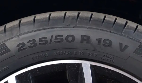 上汽大众途观L轮胎型号是多少 轮胎型号是235/55R18和235/55R19