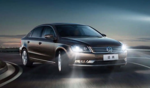 迈腾330是1.8t还是2.0t