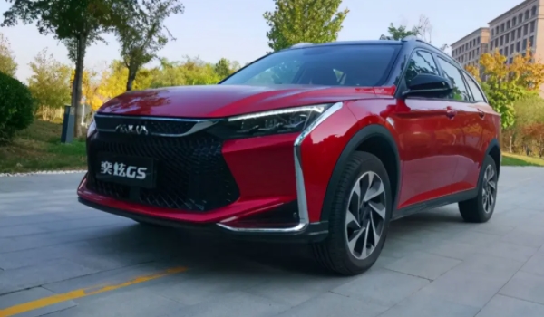 奕炫GS的轮胎型号是什么 轮胎型号是215/55R17（需要定期检查和维护）