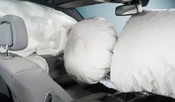 广汽丰田锋兰达有几个安全气囊 6个安全气囊（安全保护性好）
