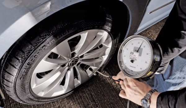 长城汽车哈弗H6轮胎胎压多少正常 2.3~2.5为正常值（所有轮胎保持相同）