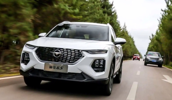 海马汽车海马8S使用的是什么轮胎规格 轮胎型号225/65R17，225/60R18，225/55R19
