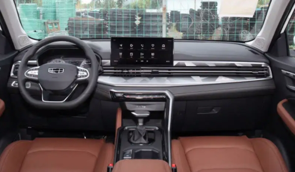 吉利汽车远景X6是什么变速箱 采用两款变速箱（手动挡和自动挡）