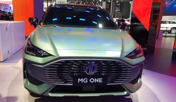 MGONE是几座车辆 一款5座版本车型（5门5座的SUV小型）