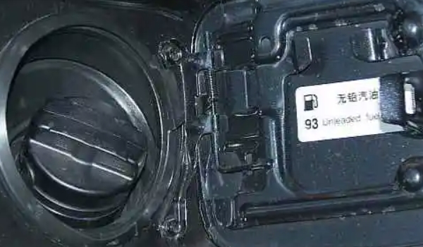 瑞虎8PLUS油箱容积多少升 油箱容积51升（完全满足使用）