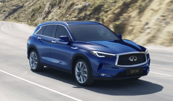英菲尼迪QX50的机油尺什么时候使用 2000公里检查一次（查看机油容量）