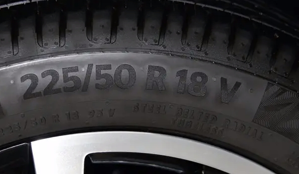 大众途岳轮胎型号是什么 轮胎型号是225/60R16和225/55R17，225/50R18（自由选择）