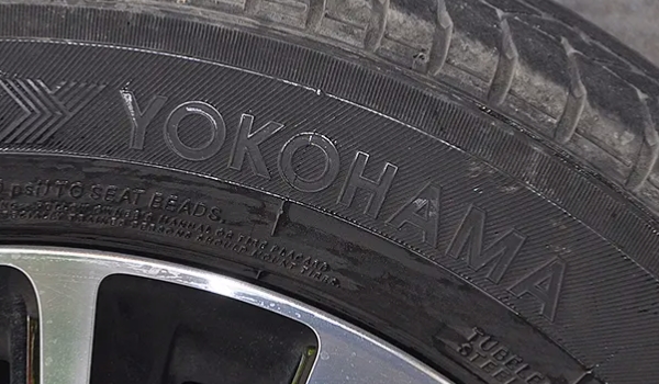 大众途岳轮胎型号是什么 轮胎型号是225/60R16和225/55R17，225/50R18（自由选择）