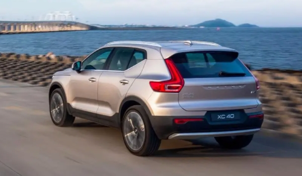 沃尔沃XC40最便宜的多少钱 沃尔沃XC40最便宜的26.98万元