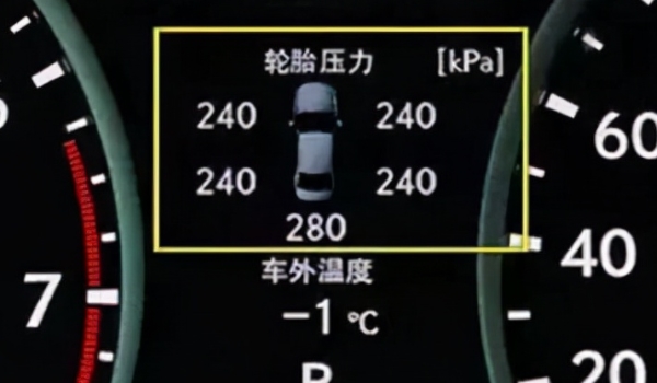 轮胎气压多少算正常 需要保持在2.3~2.5之间（保证车辆安全行驶）