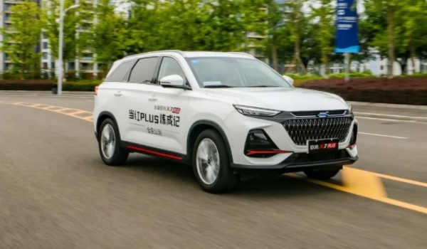 长安欧尚X7 PLUS的刹车油需要定期检查吗 需要定期检查（使用效果好）