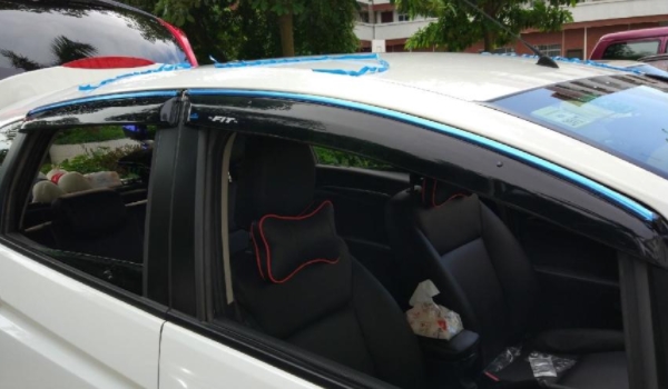 晴雨挡多久能安装完成 几十分钟之内即可完成（安装简单）