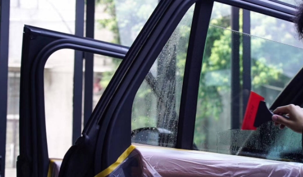 车窗贴膜可以使用多久 可以使用5~8年时间（选择品牌玻璃膜）