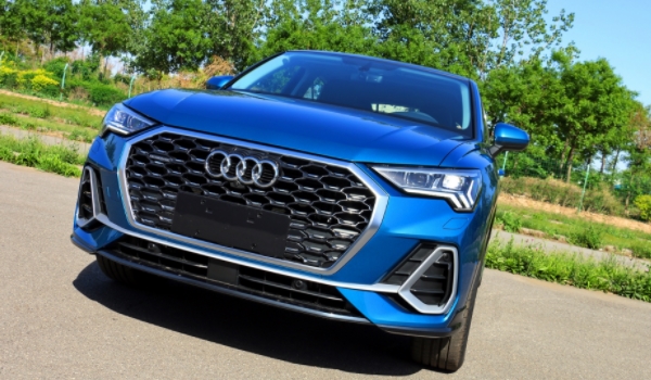 奥迪Q3 Sportback的燃油标号是谁制定的 厂商来进行制定（油箱盖上标注）