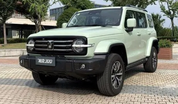 国产suv15-20万元关注的前三名的车型 坦克300/哈弗H6/长安CS75 PLUS可以选择