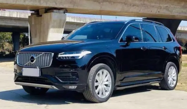 沃尔沃XC90的行驶油耗可以接受吗 可以接受（综合工况下8升左右）