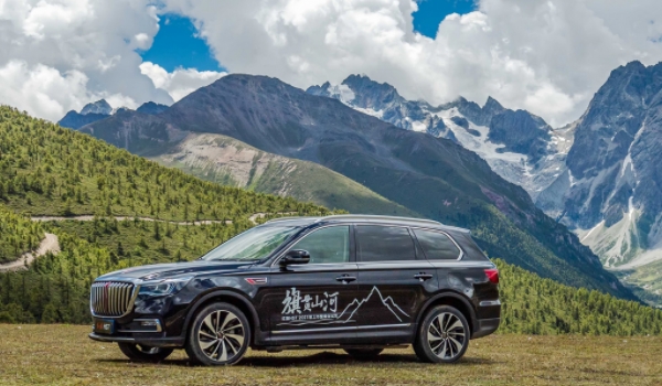红旗HS7天窗的保养项目是什么 有效的清理排水管线，滑轨使用润滑油润滑