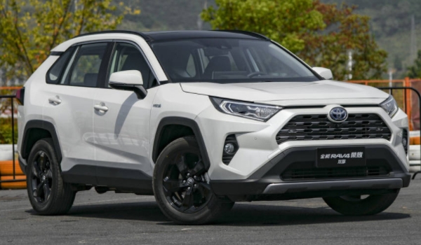 2023款RAV4荣放报价及图片 新款车型仅售17.68万元（分期首付5.30万元）