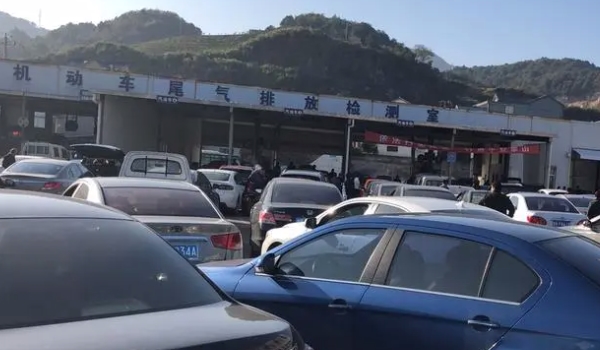 16年买的车22年需要上线吗