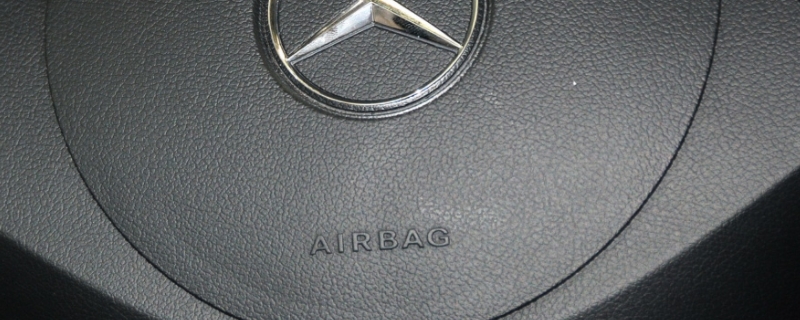 airbag是奔驰的哪款