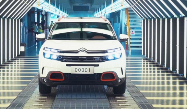天逸 C5 AIRCROSS的刹车能满足使用么 满足日常使用（没有任何问题）