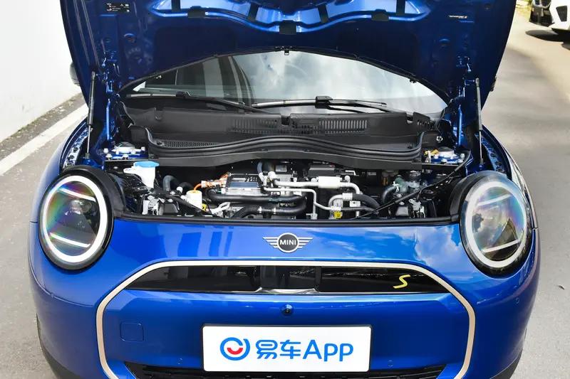 全新电动MINI COOPER开启交付 售18.98万元起