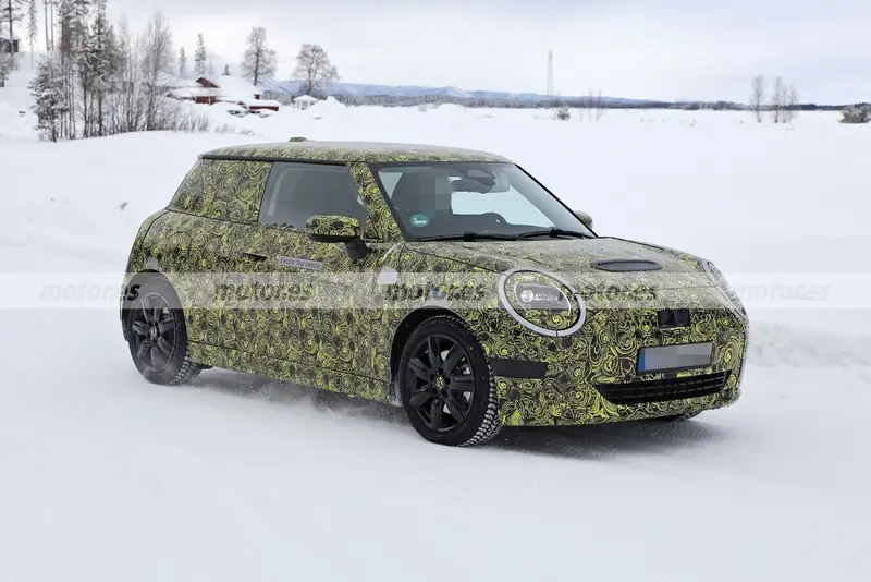 全新MINI COOPER SE谍照曝光 将于2023年亮相