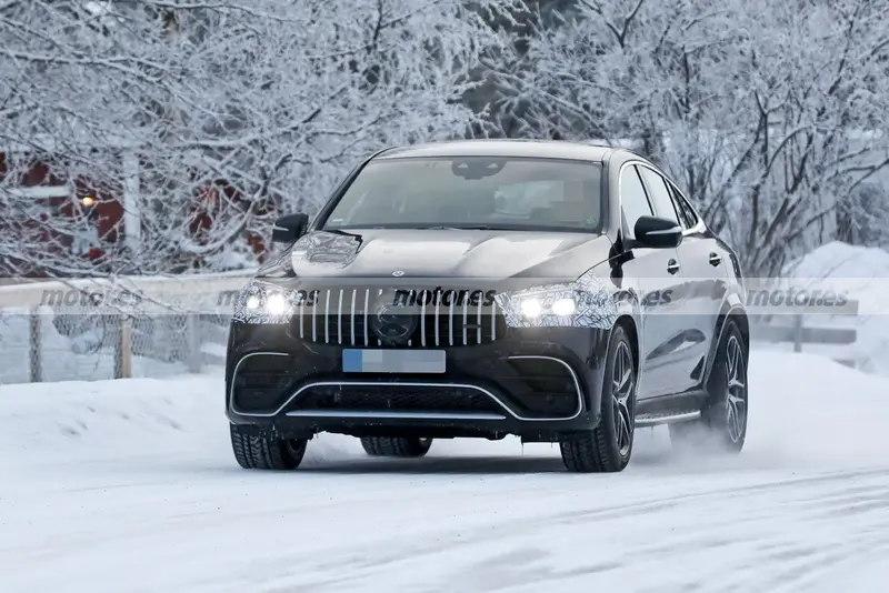 新款梅赛德斯-AMG GLE 63轿跑SUV谍照 或将于2022年亮相