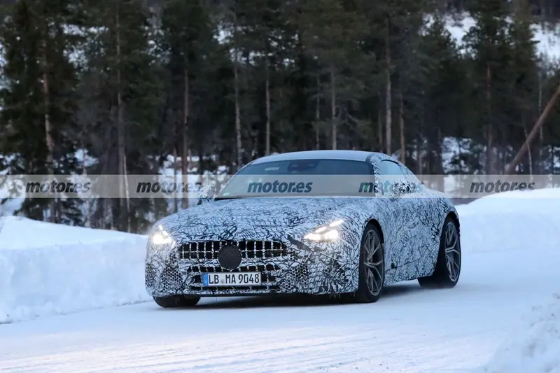 新款梅赛德斯-AMG GT 63谍照曝光 或将于2022年底亮相