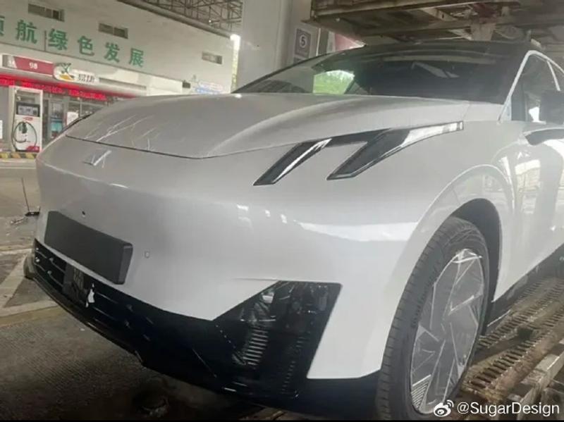 领克Z20谍照曝光 将于10月海外发布