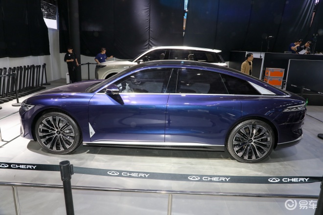 奇瑞风云A9车身配色曝光 定位中大型轿车/推9种配色